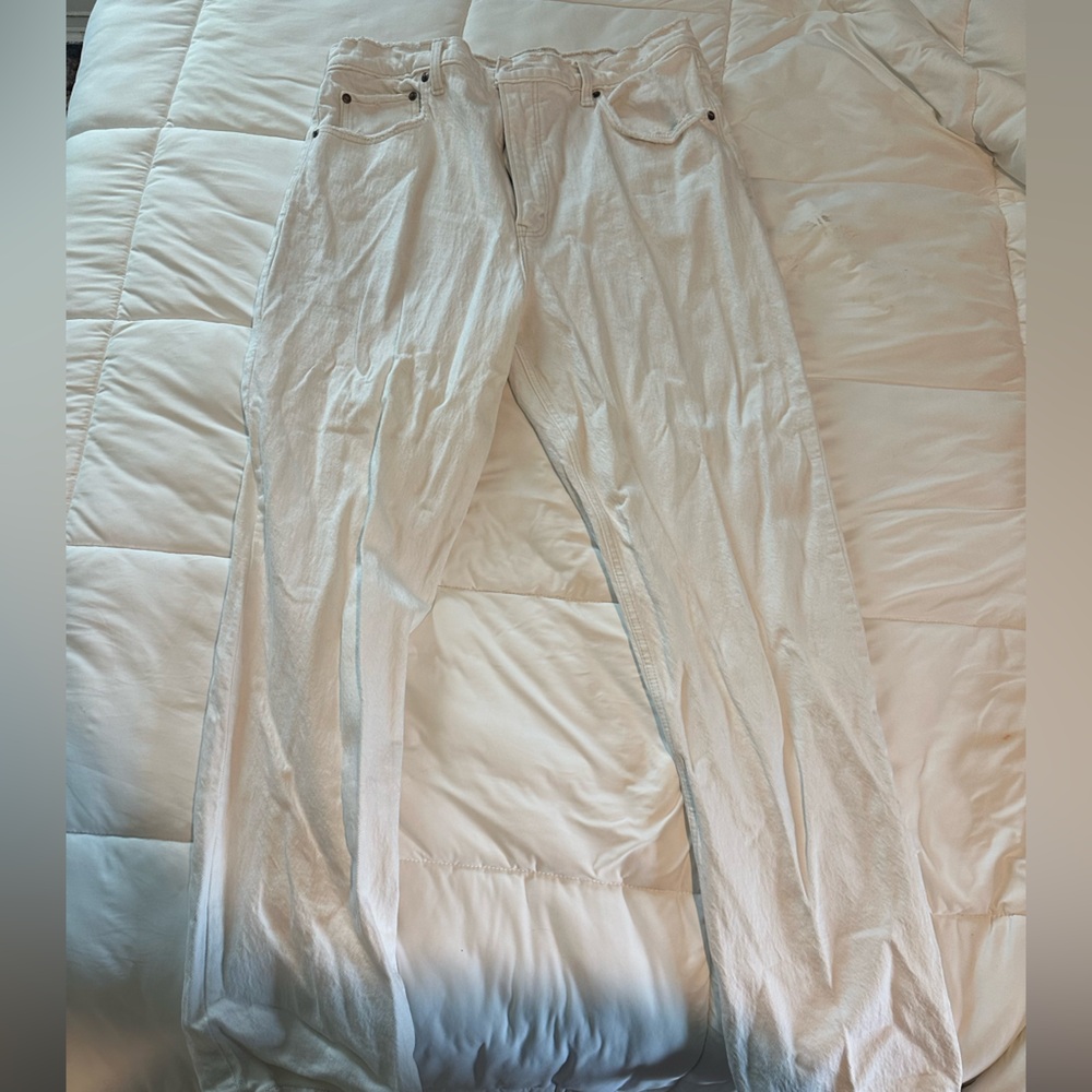 White Abercrombie & Fitch jeans